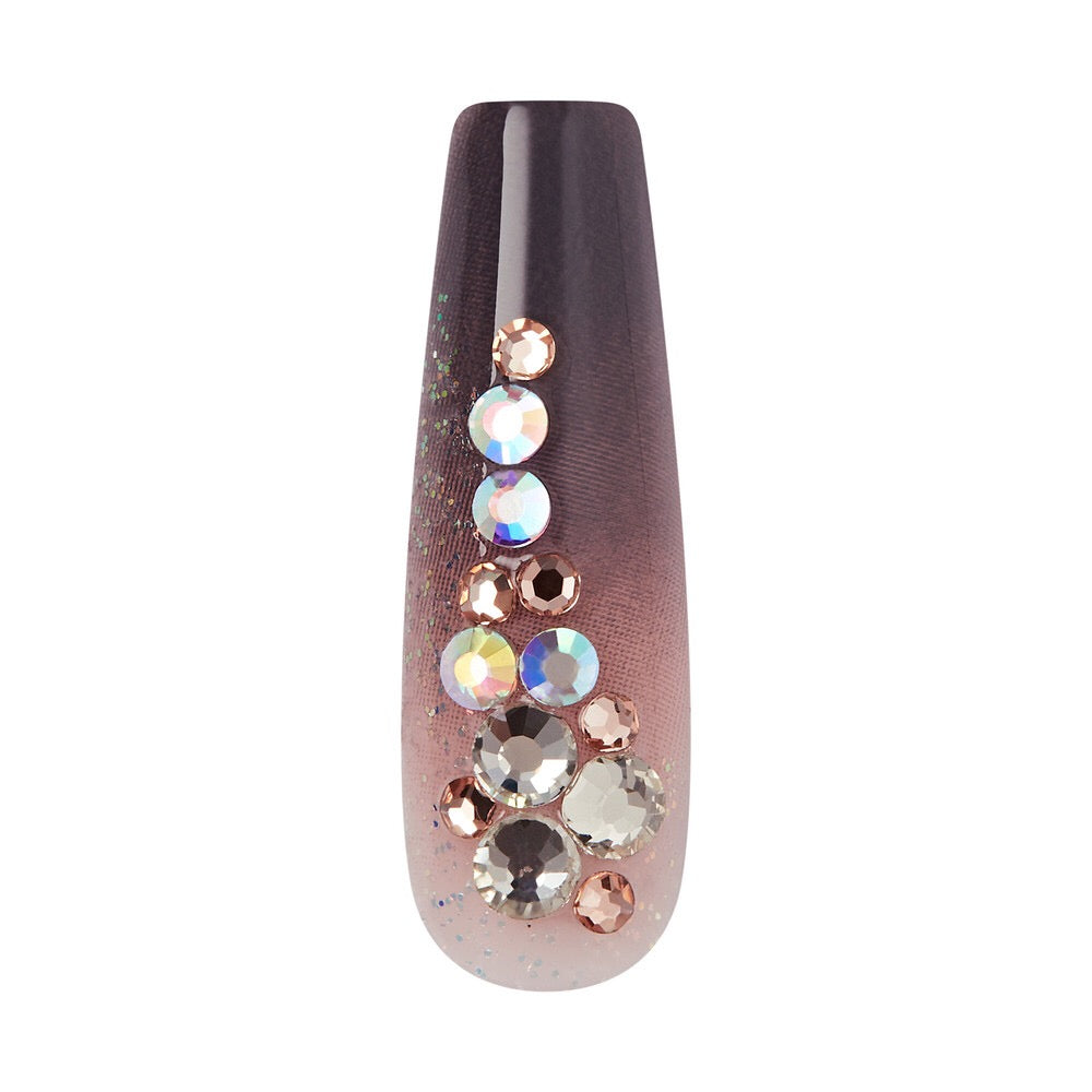 KISS Core NAILS - AMPED