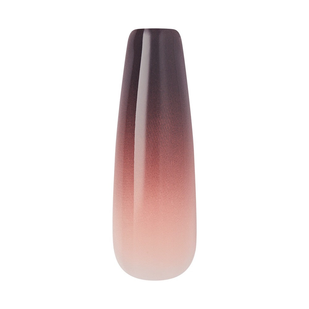 KISS Core NAILS - AMPED