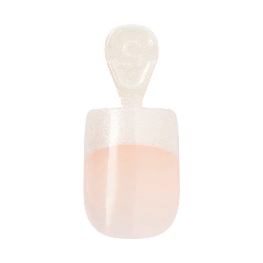 KISS Core NAILS- I WISH