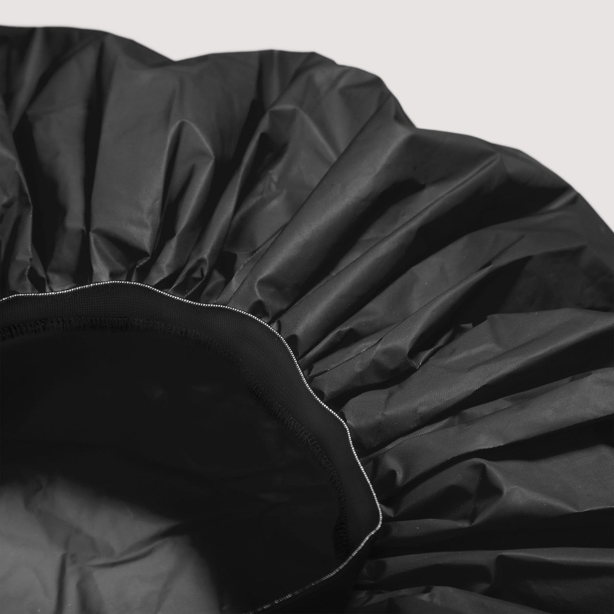 RED Essential Shower Cap Super Jumbo Black